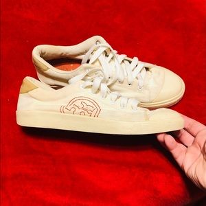 💯 Authentic Tory Burch Sneakers
